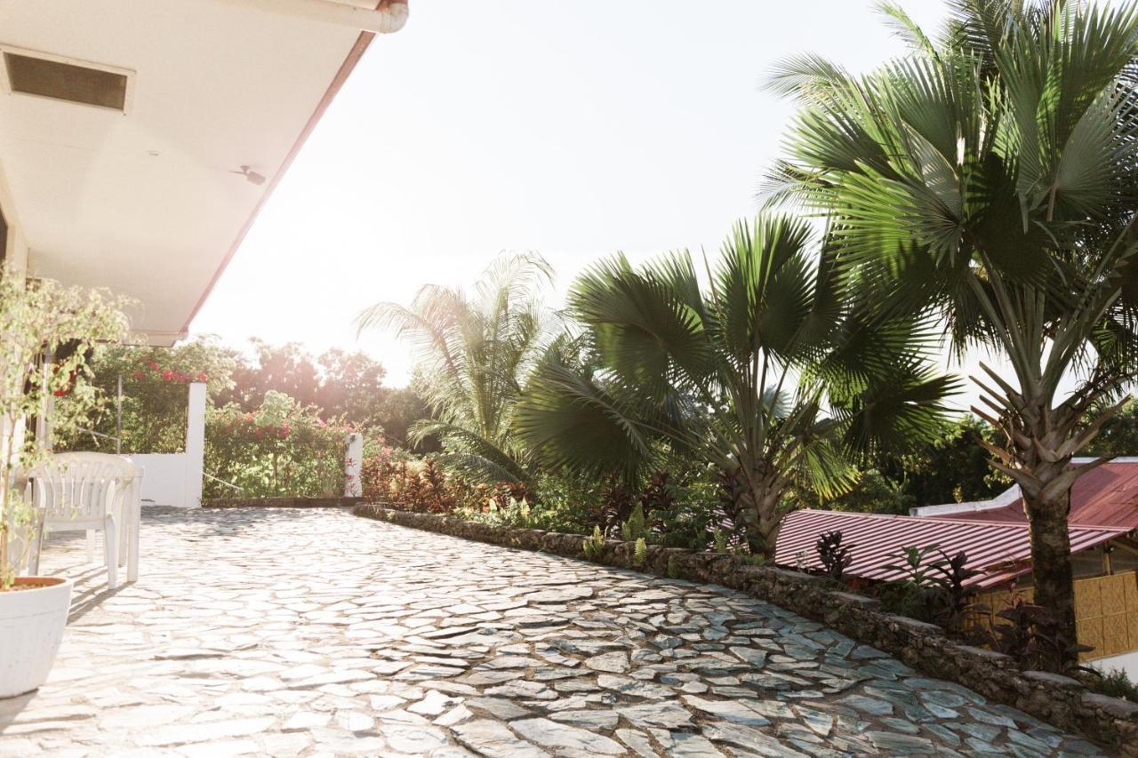 Seaview Hills Luxury Apartments & Rooms Dauis Exterior photo