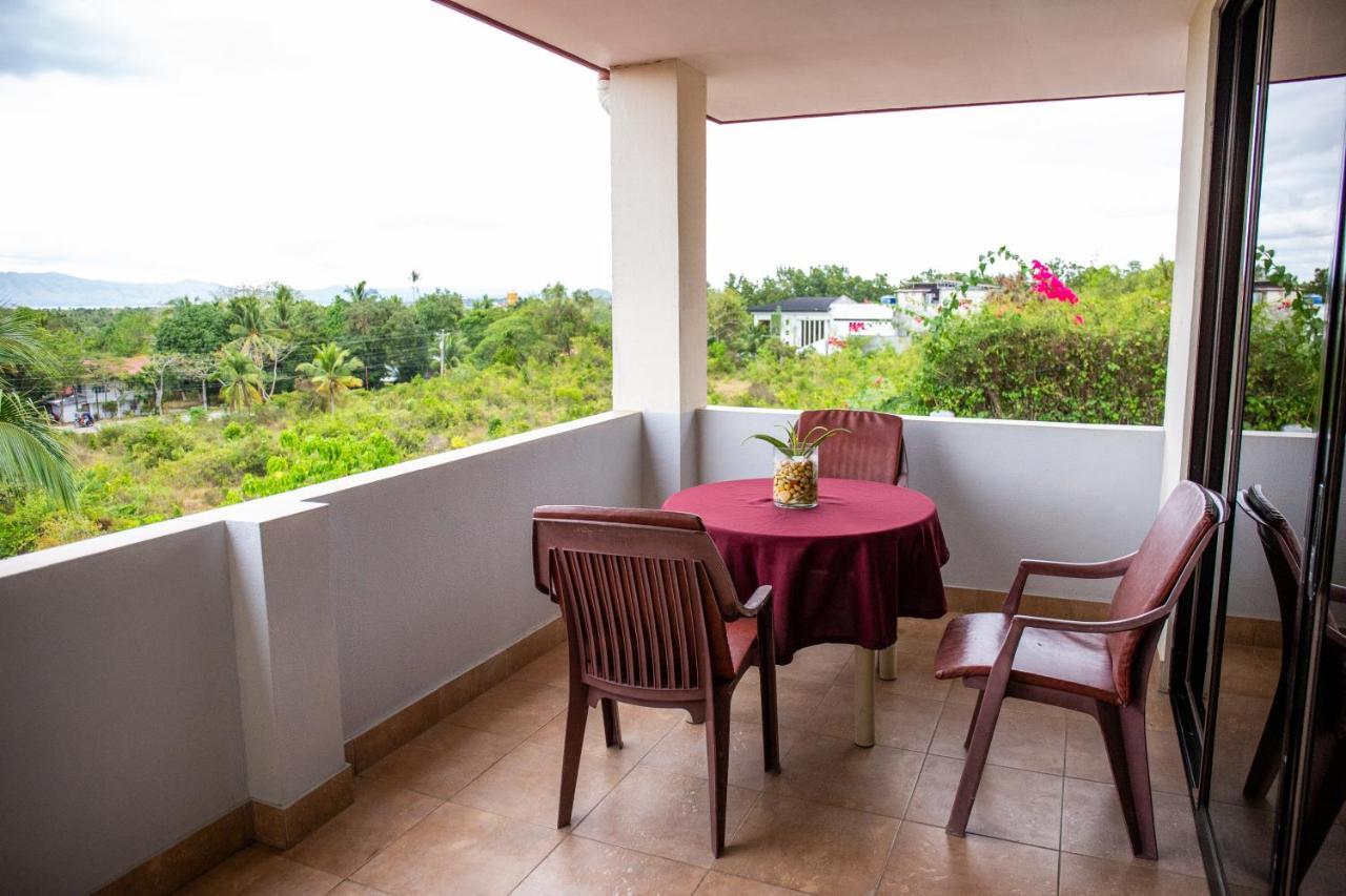 Seaview Hills Luxury Apartments & Rooms Dauis Exterior photo